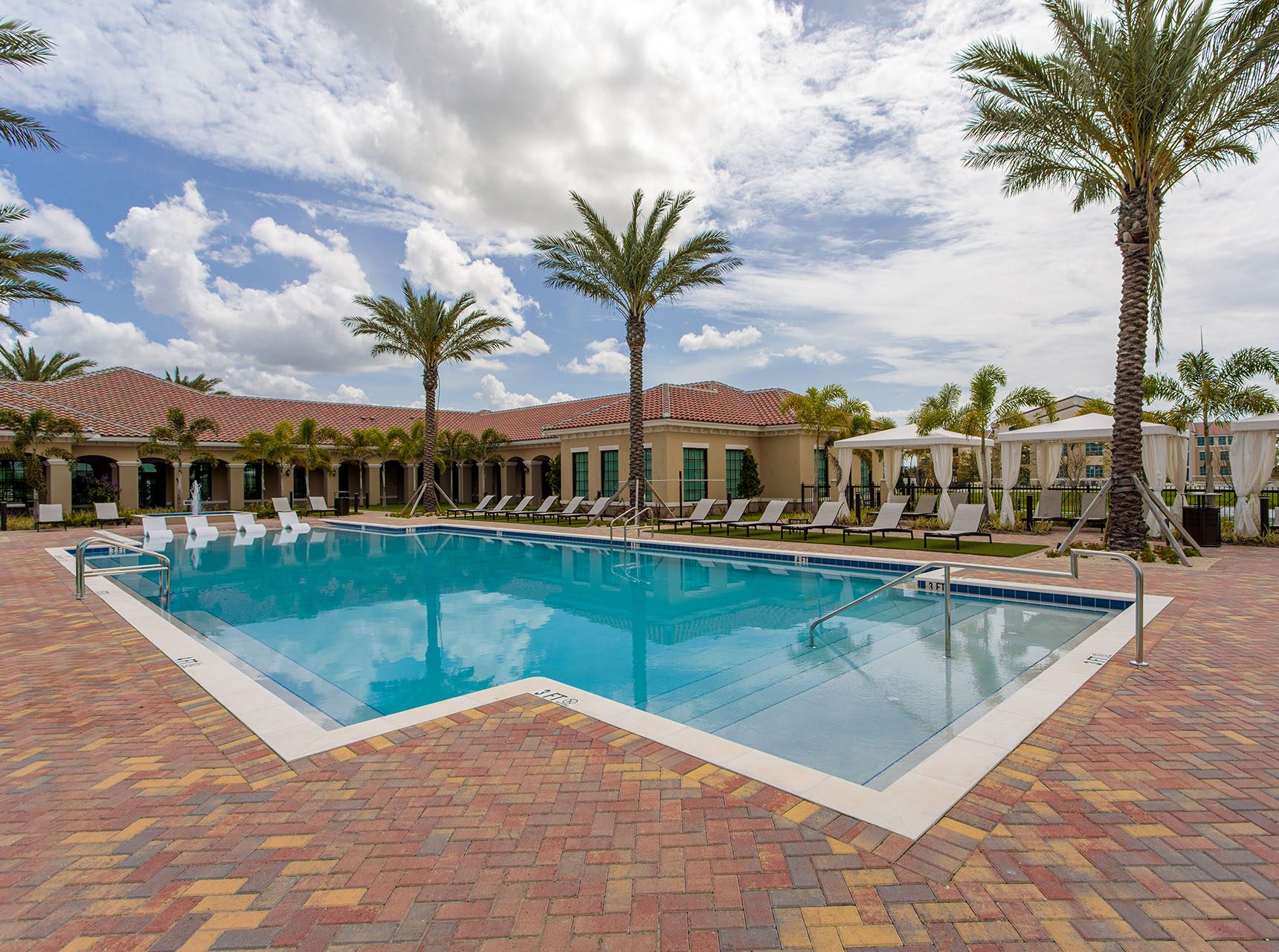 Photo gallery image - 4