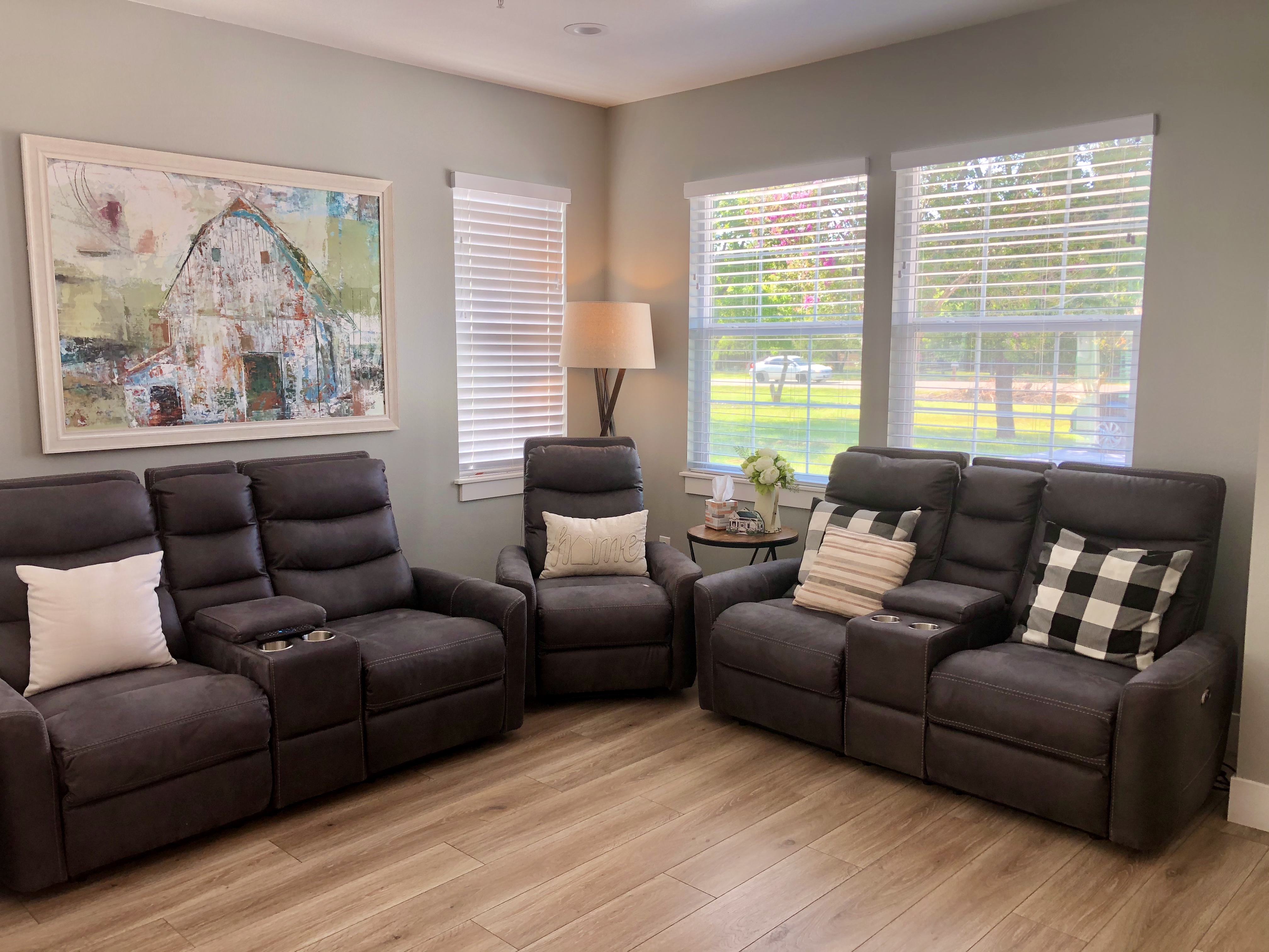 Photo gallery image - 4