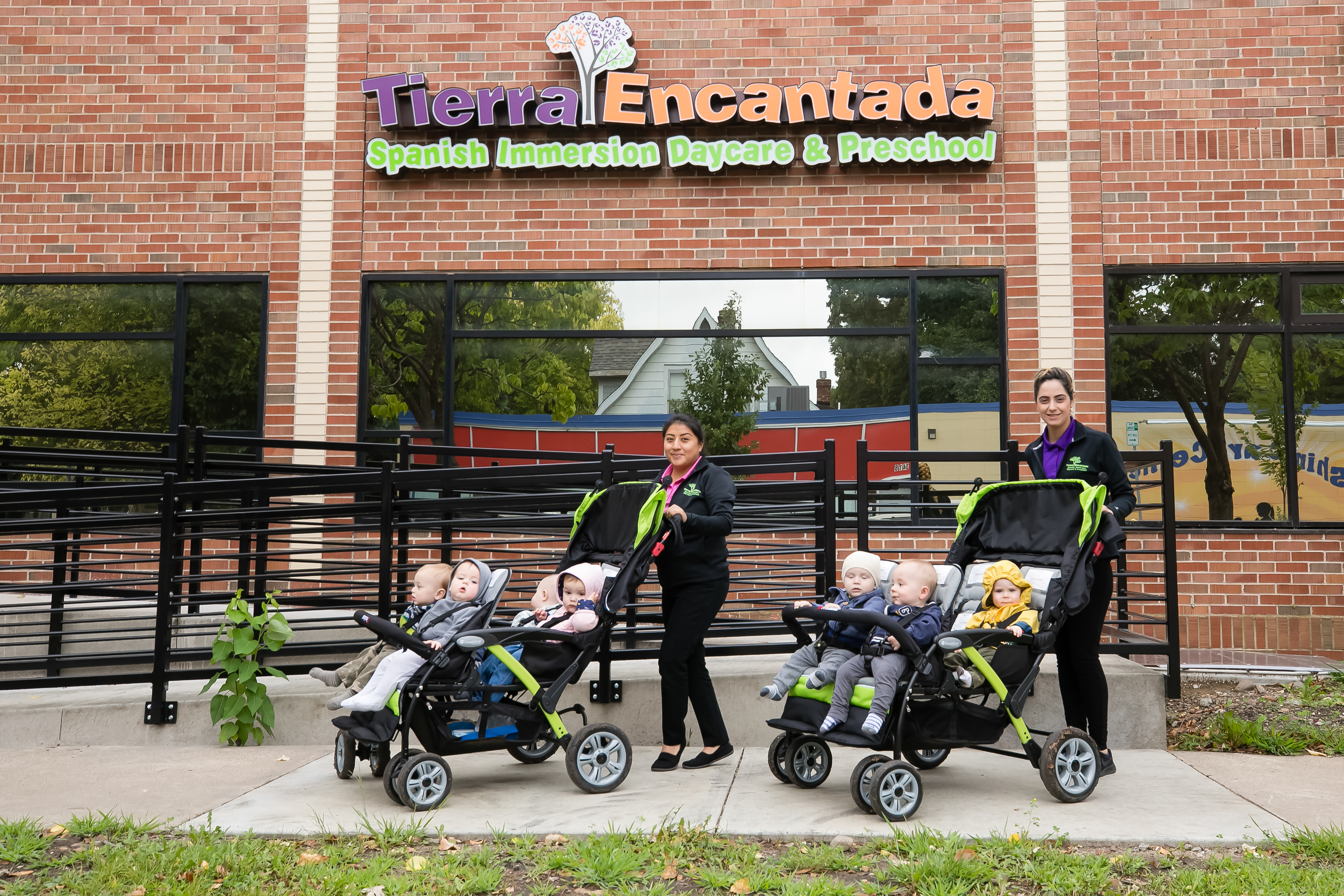 Tierra Encantada - Seward's Photo