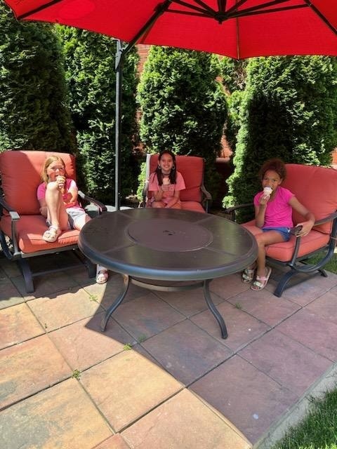 LITTLE RED ACADEMY's Photo