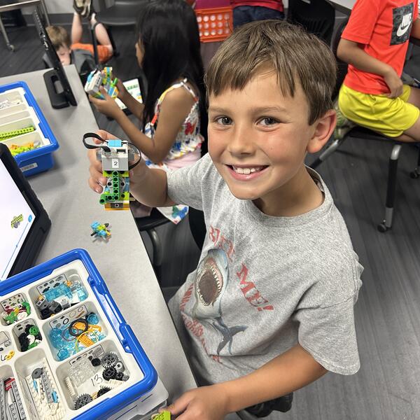 Join Botics iSPACE Camp: Co-Botics! (LEGO® WeDo 2.0) (Grades 2-3)