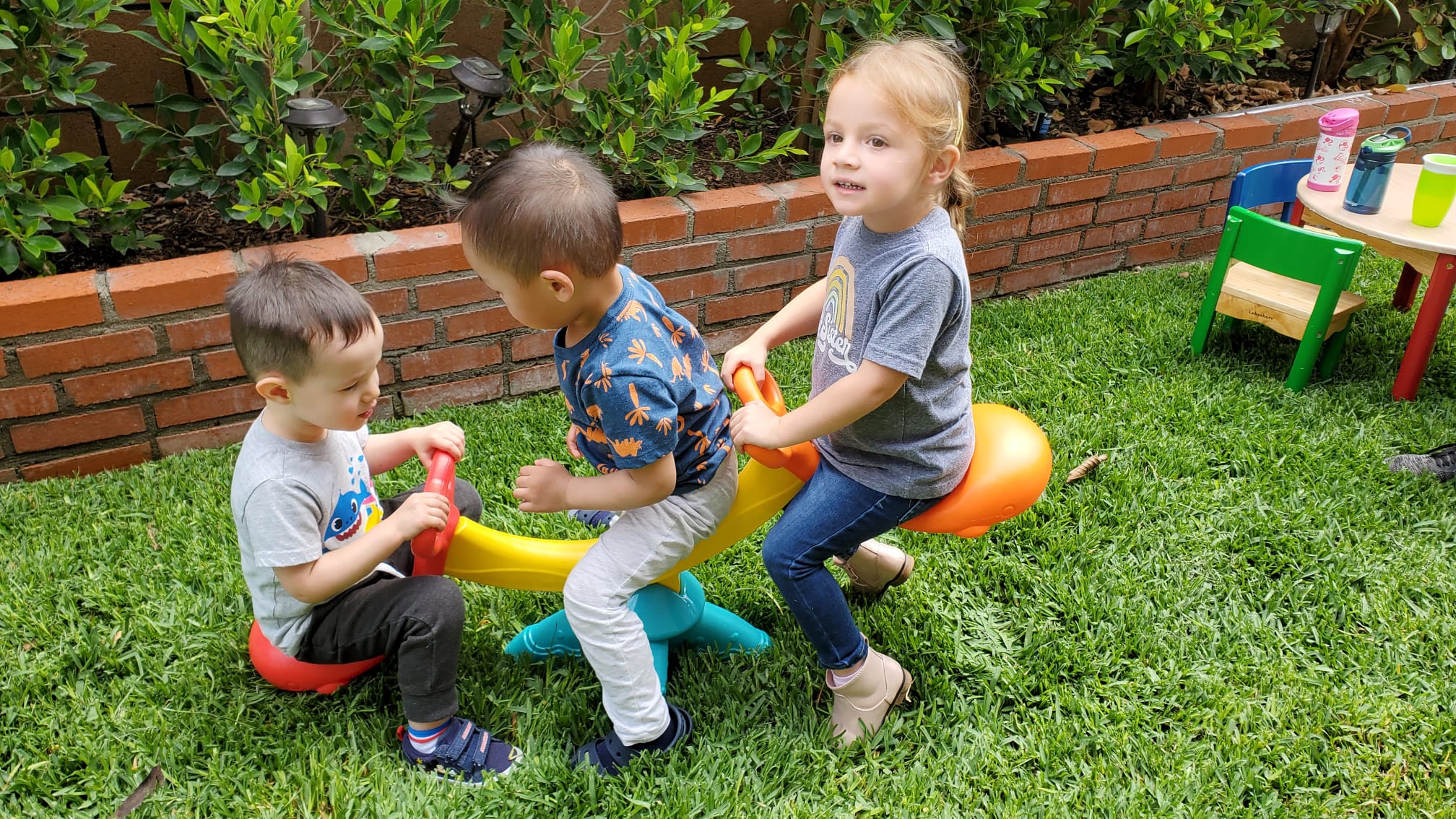 BRIGHTEYESKIDS's Photo