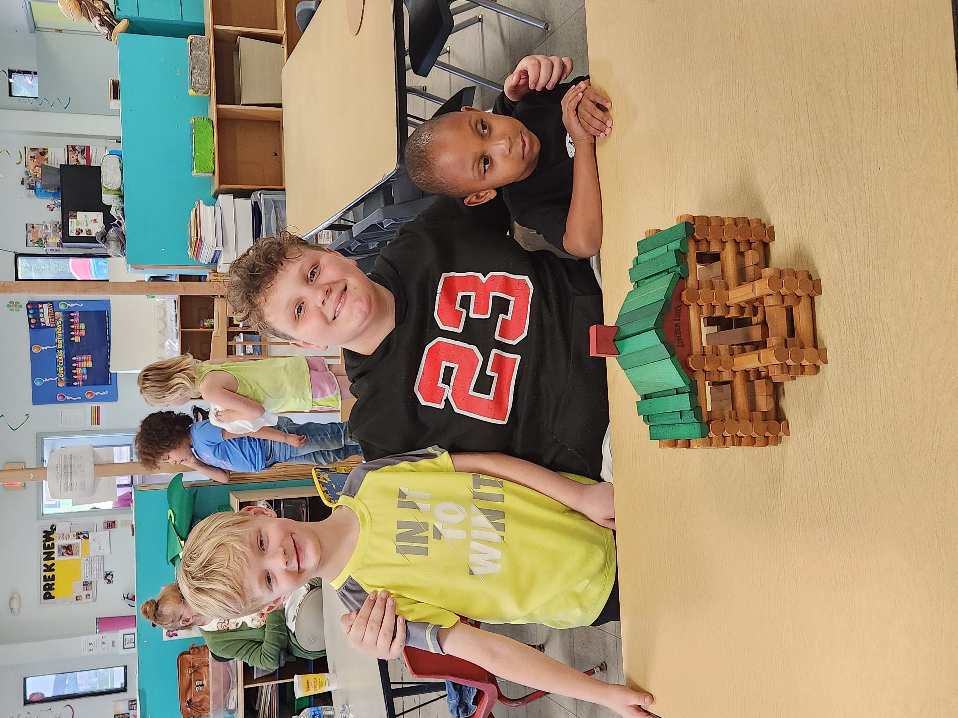 CRAYONS 2 COMPUTERS's Photo