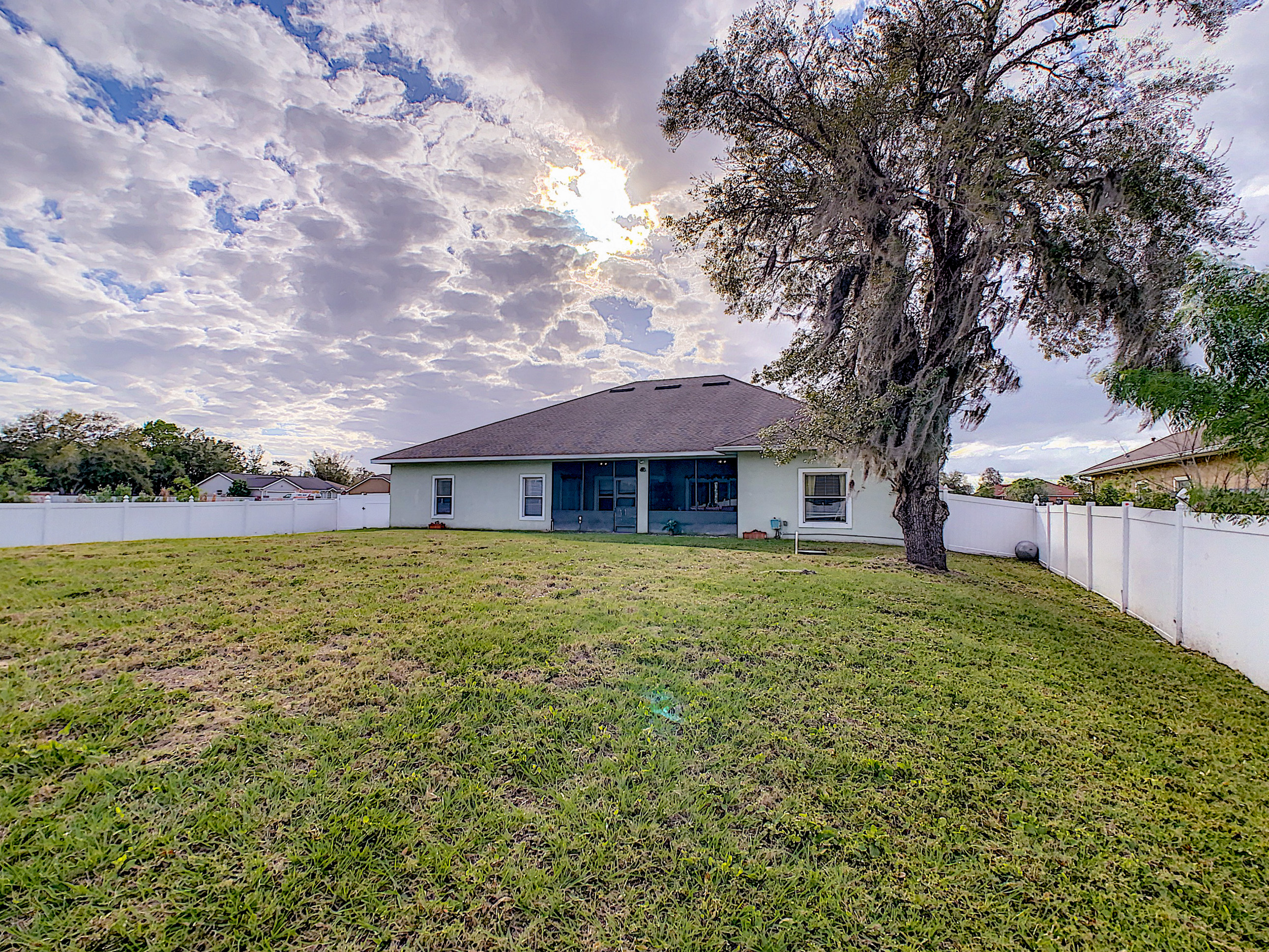 Photo gallery image - 4