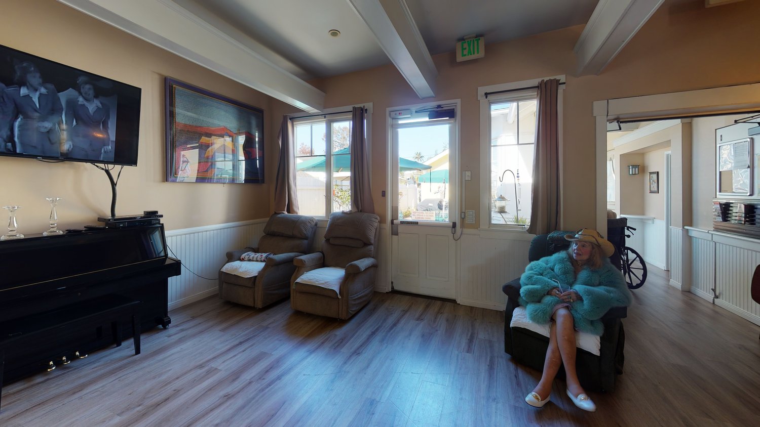 Photo gallery image - 3