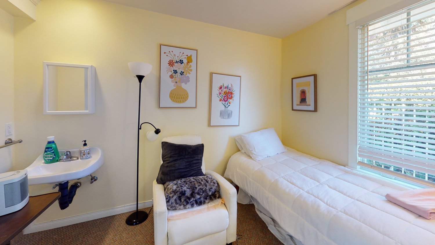 Photo gallery image - 4