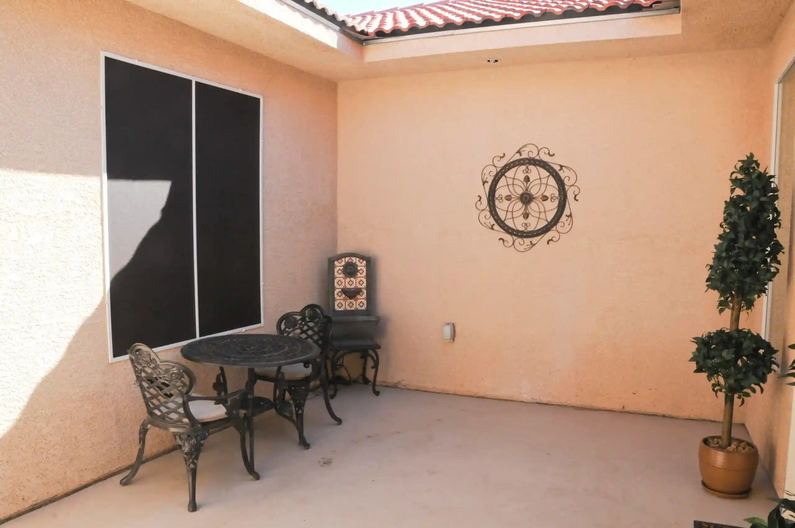 Photo gallery image - 4