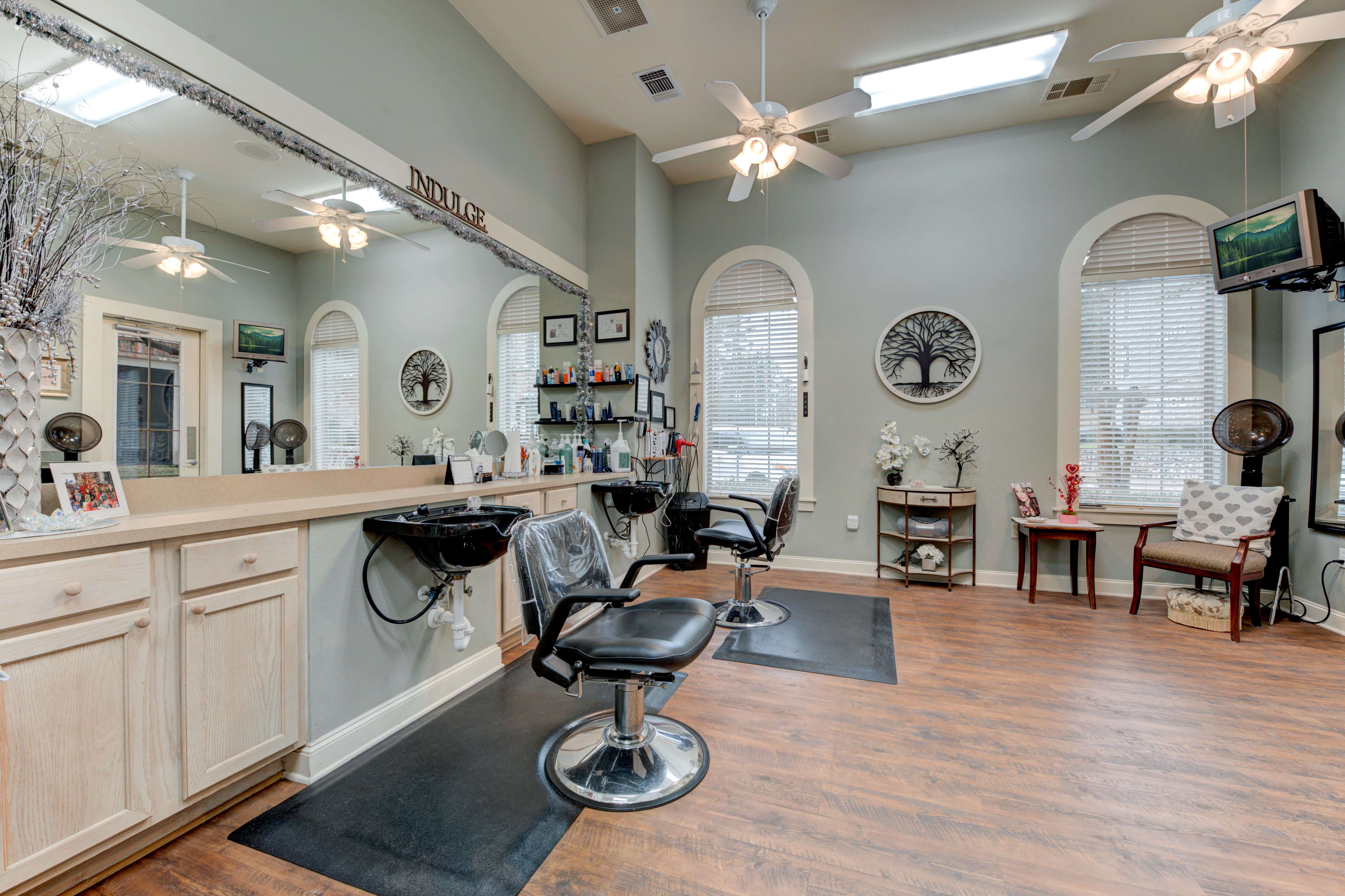 The Hamptons of Tyler Senior Living's Photo