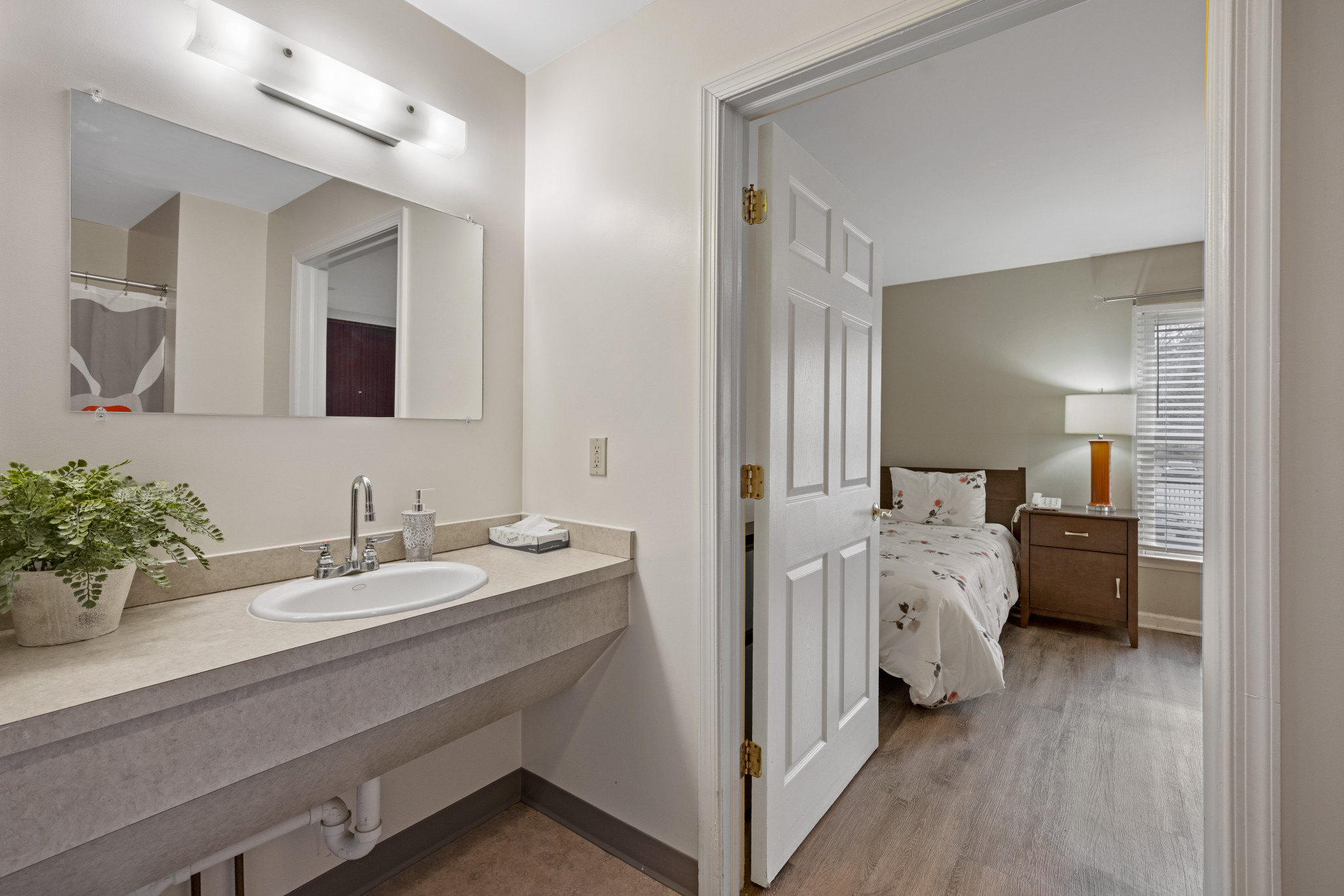 Photo gallery image - 1