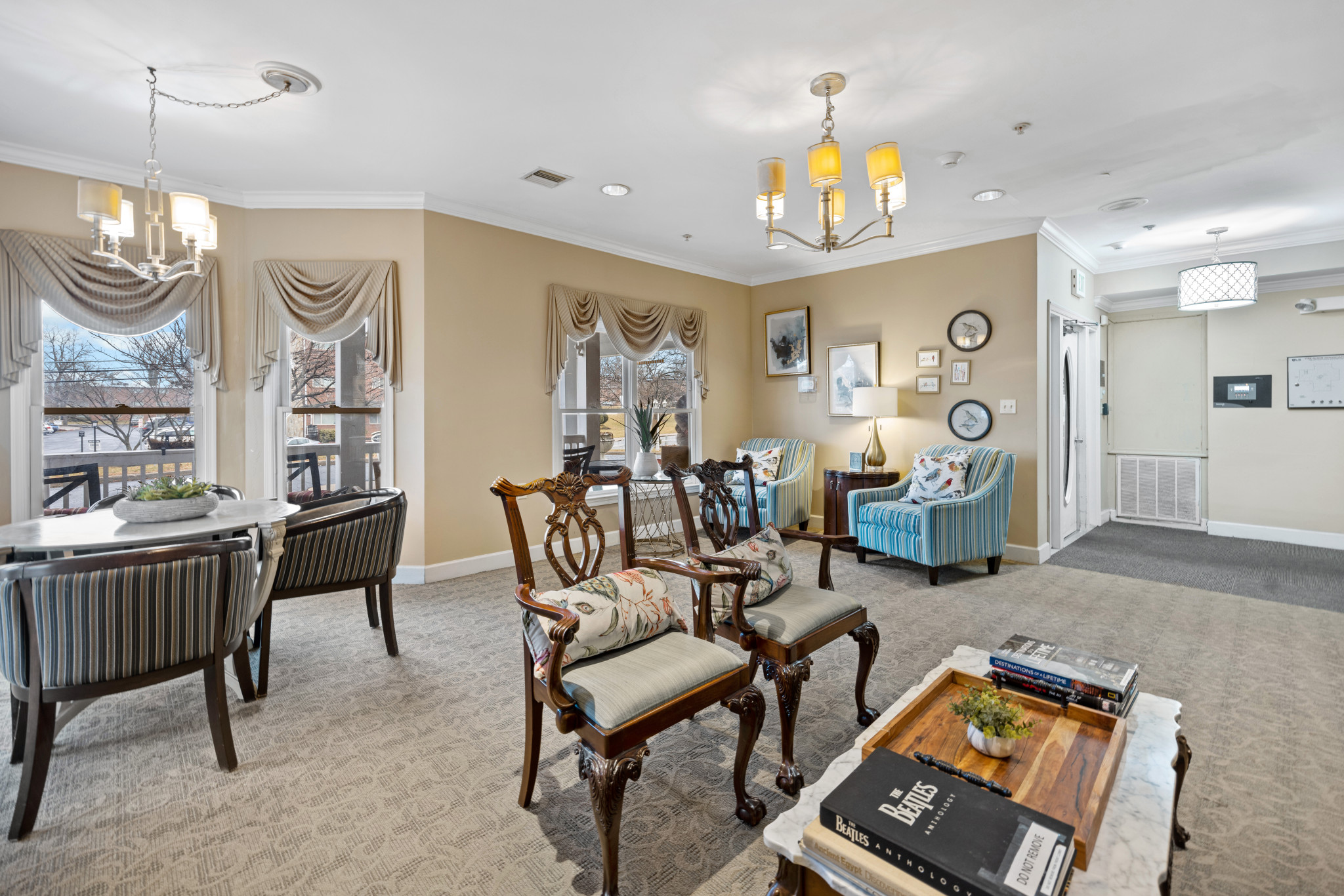 Photo gallery image - 3