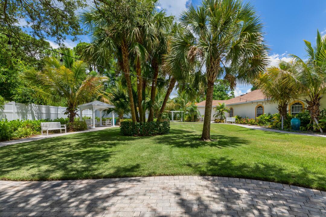 Naples Green Village's Photo