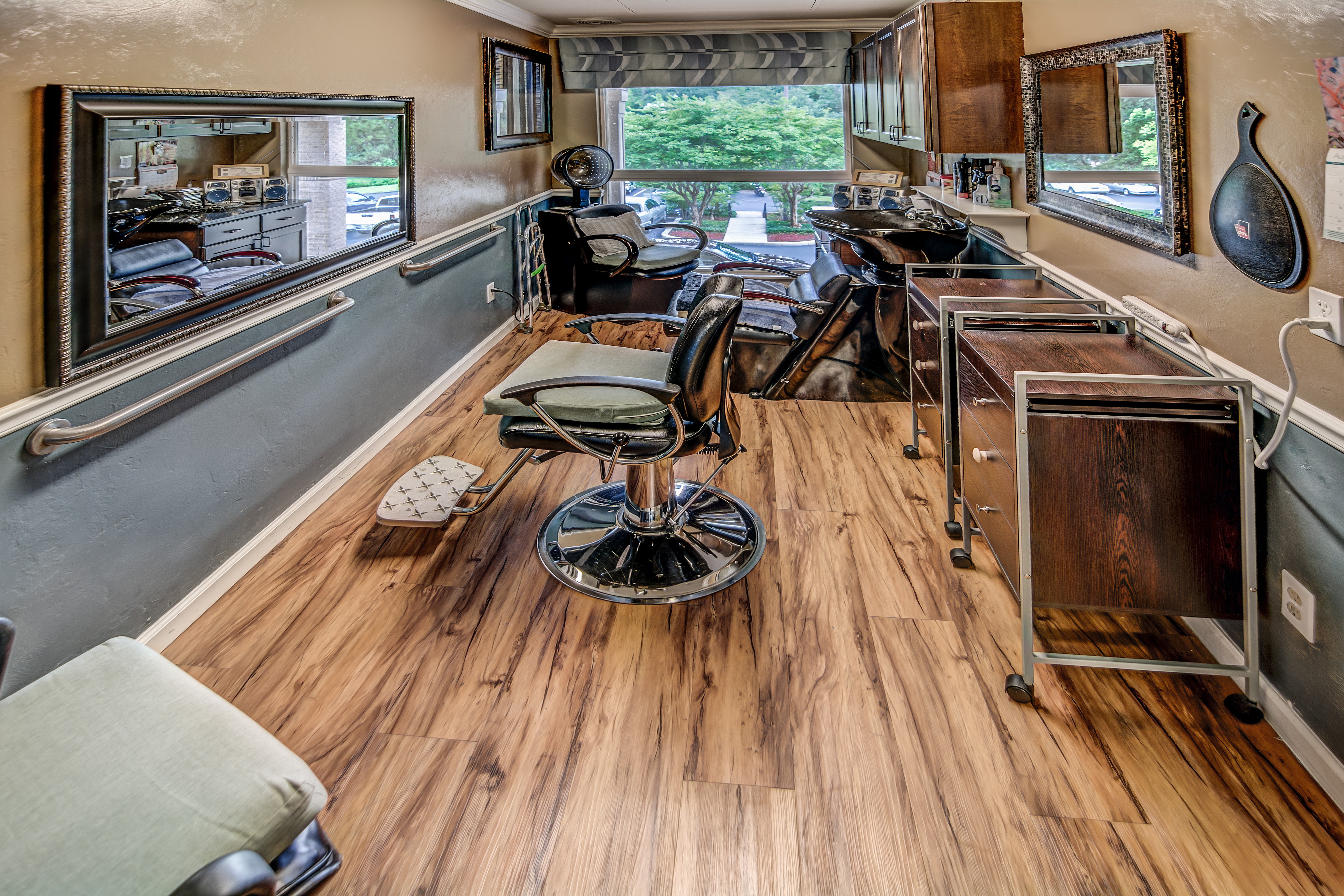 Photo gallery image - 4