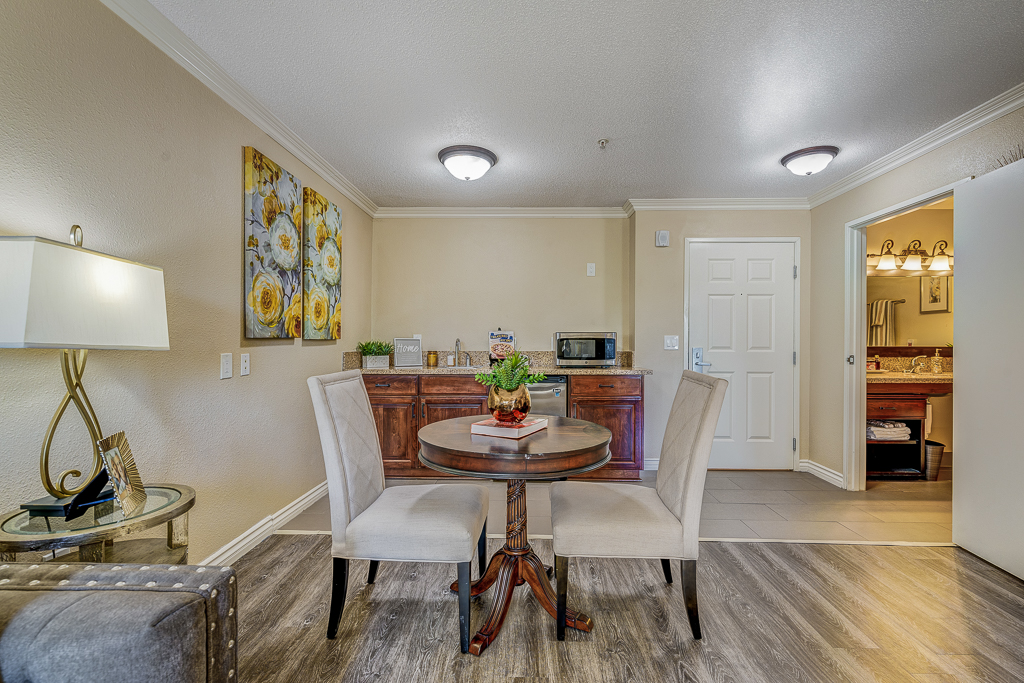 The Vistas at Oxnard Senior Living's Photo