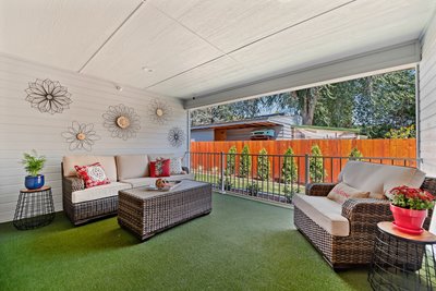 Photo gallery image - 3