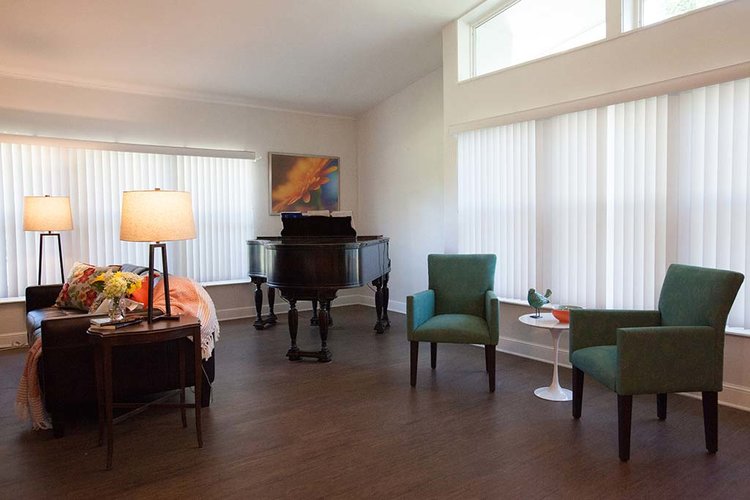 Photo gallery image - 3