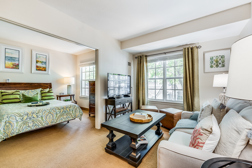 Tampa Gardens Senior Living's Photo