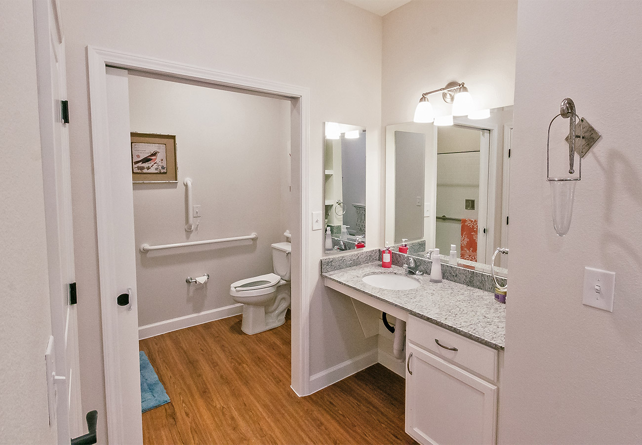 Wood Glen Court's Photo