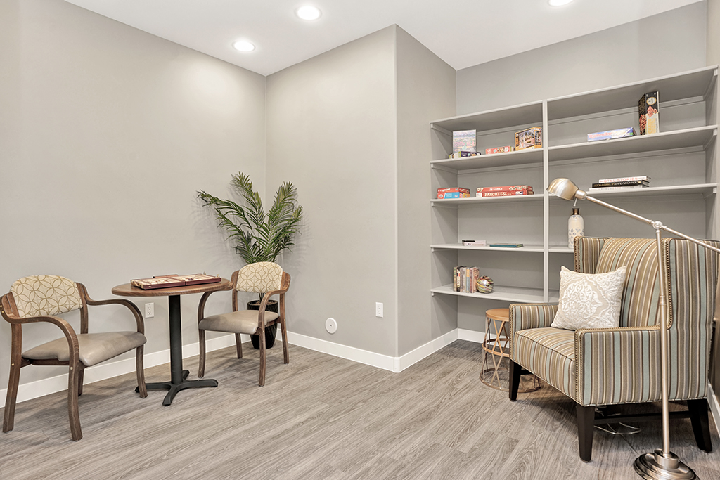 Hacienda Del Rey - A View Point Senior Care Community's Photo