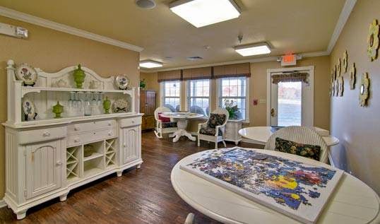 Eiffel Gardens's Photo