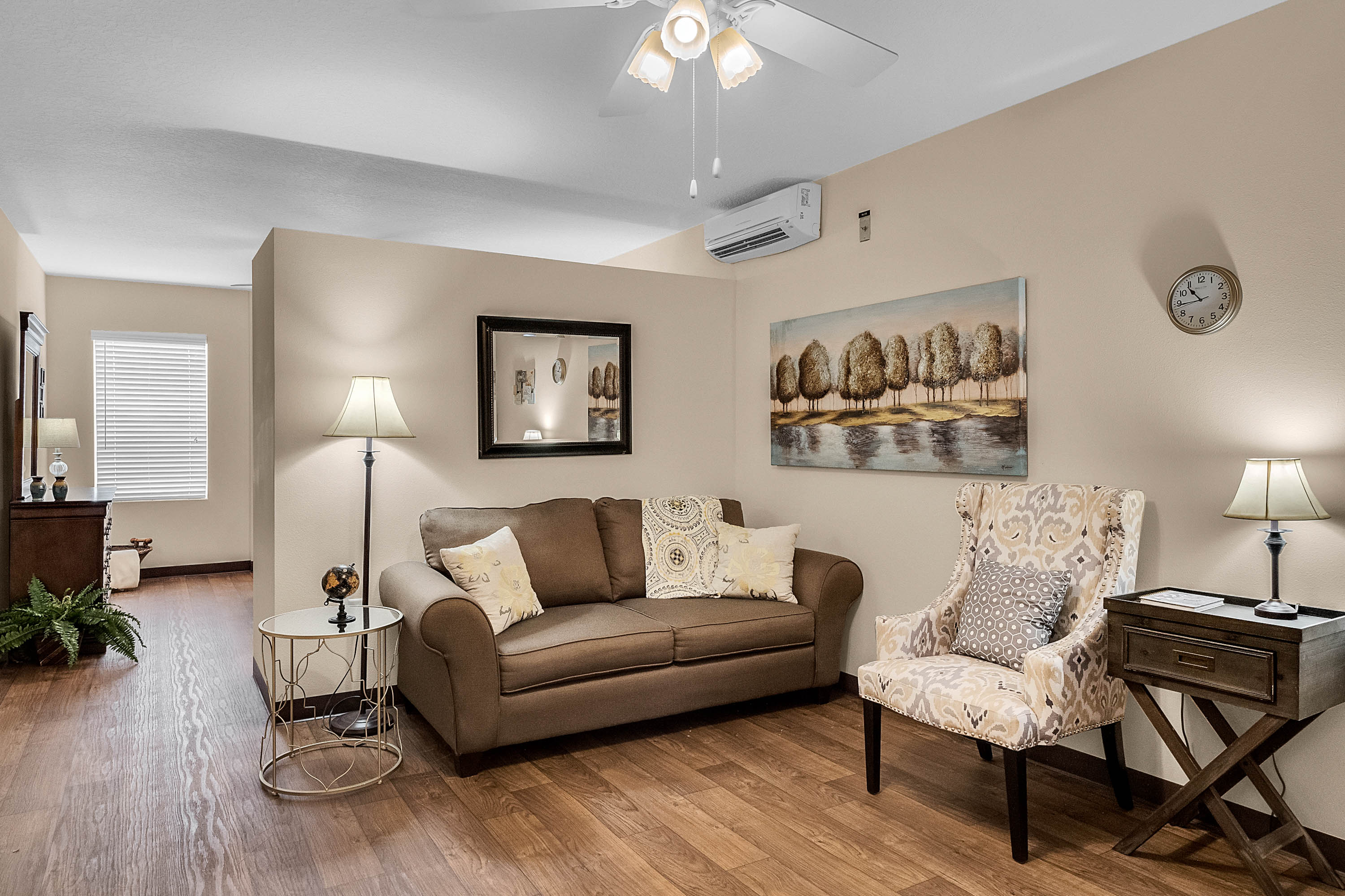 Photo gallery image - 4