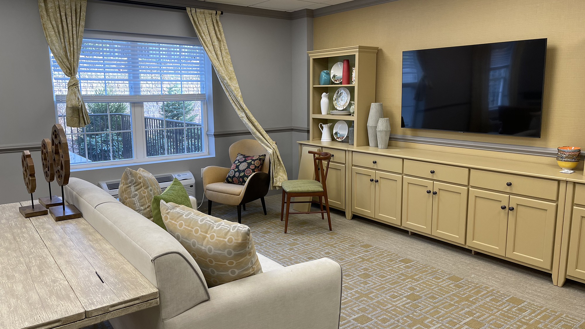 Mira Vie at Clifton's Photo