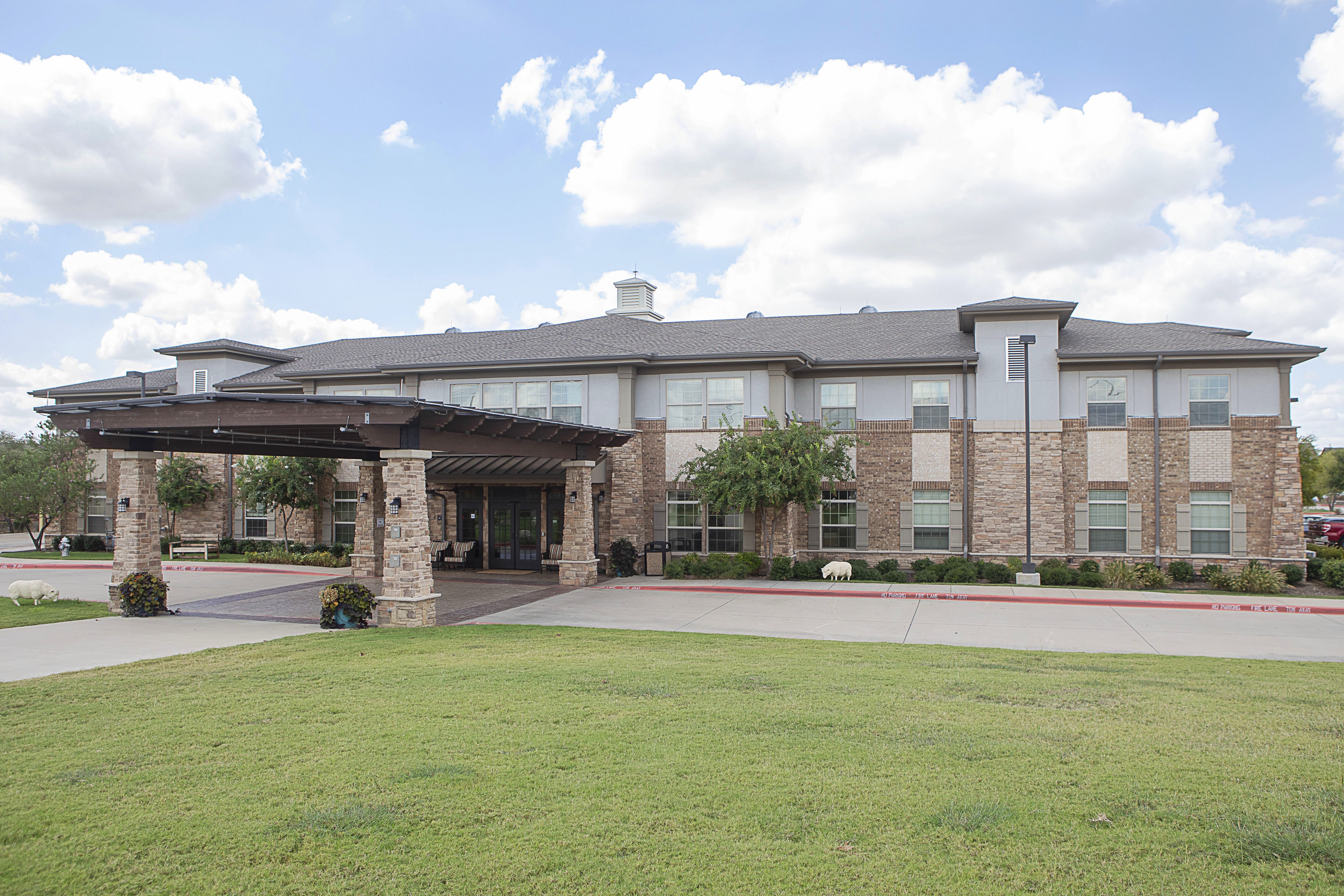 Truewood by Merrill, Keller's Photo