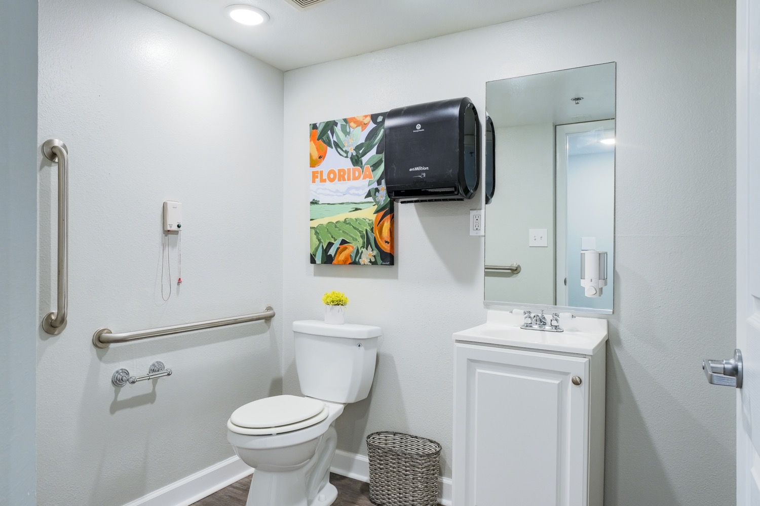 Photo gallery image - 4