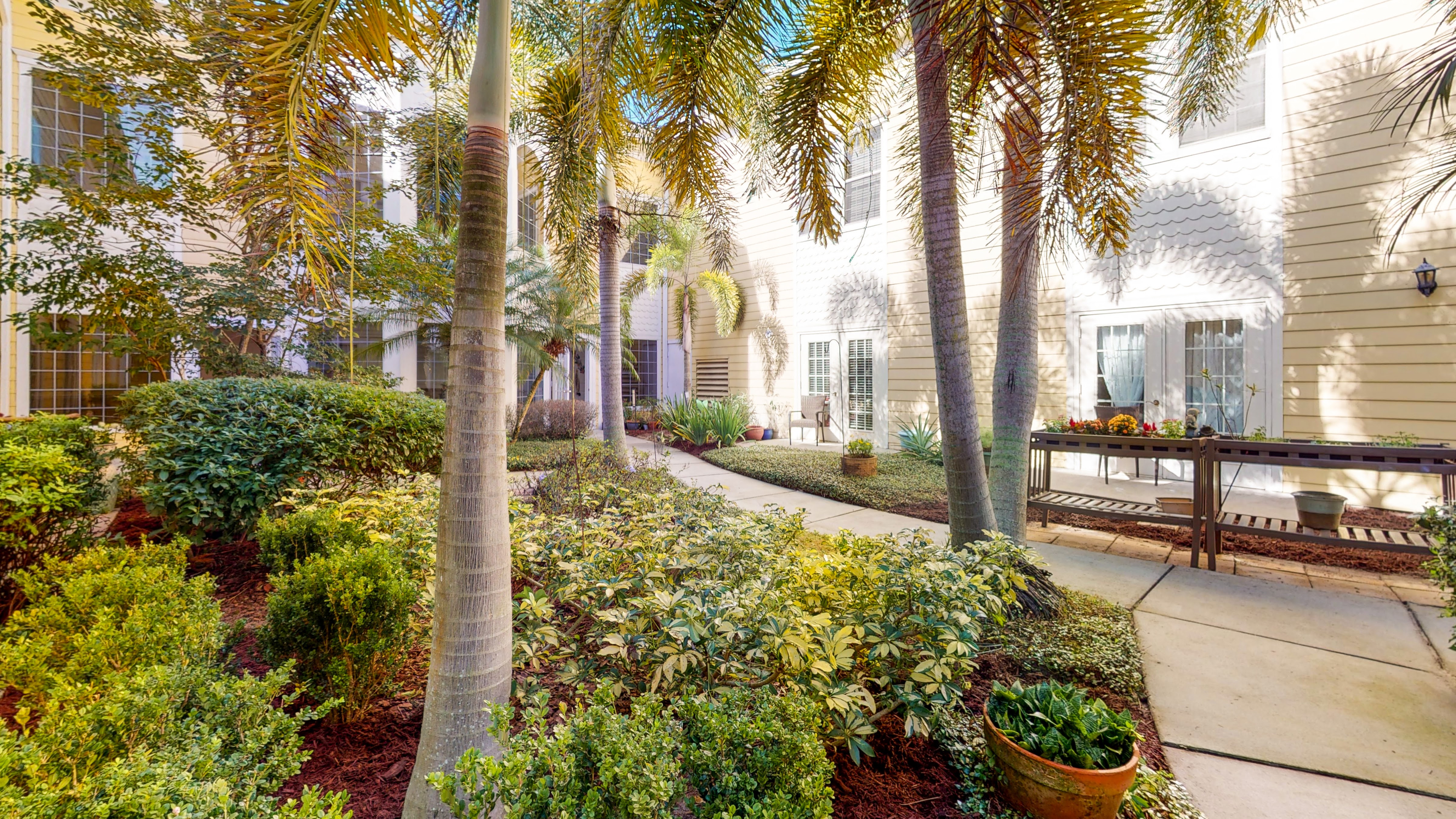 Photo gallery image - 4