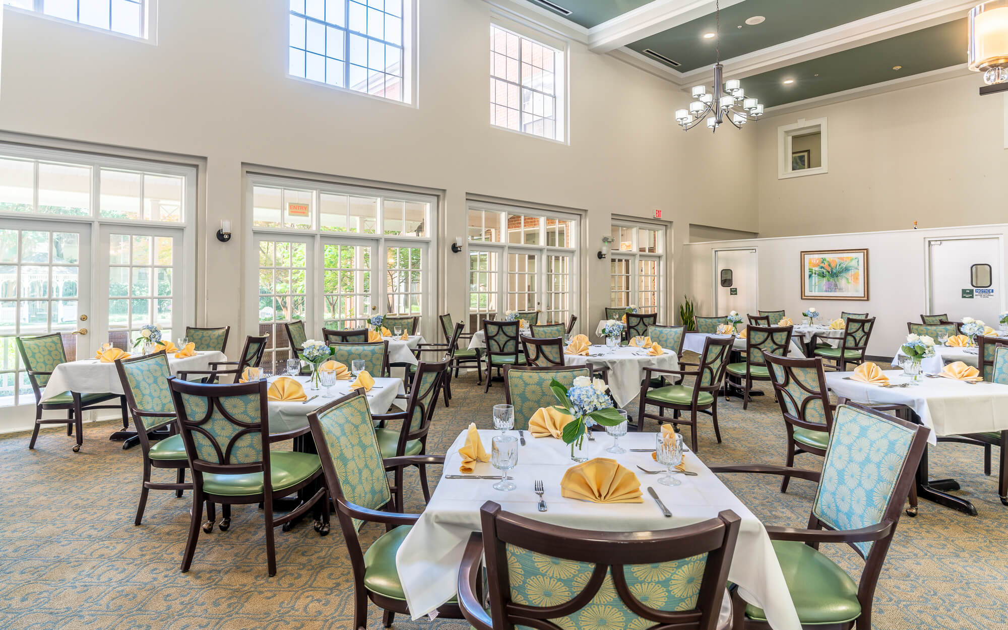 Caruth Haven Court's Photo