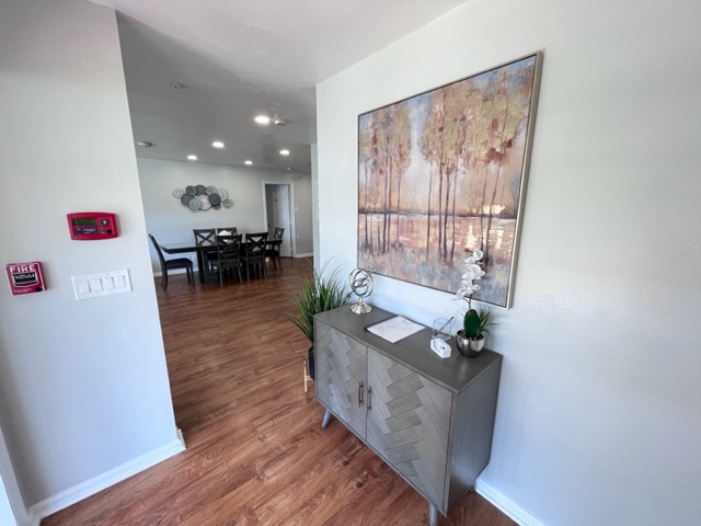 Photo gallery image - 1