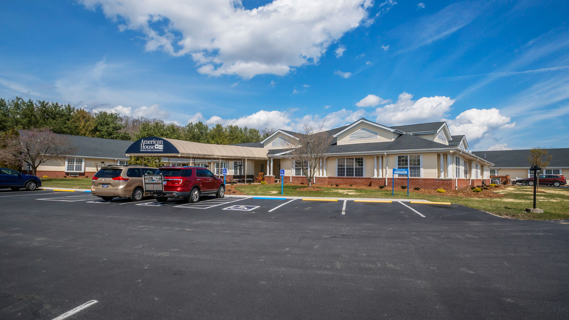 American House Johnson City's Photo