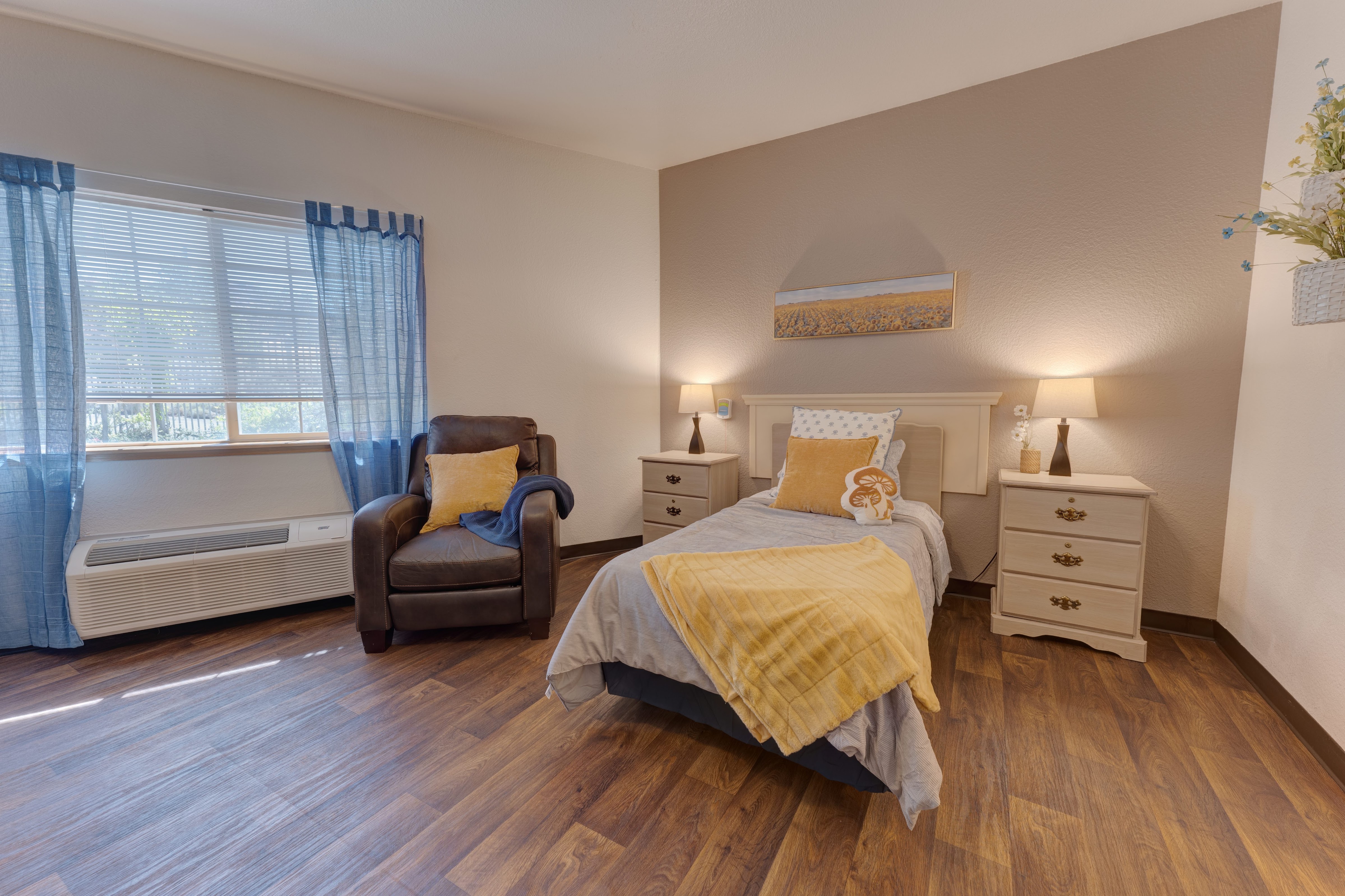 Photo gallery image - 4