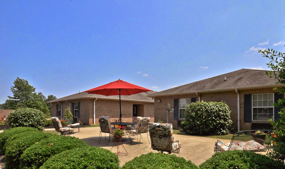 Dogwood Bend's Photo