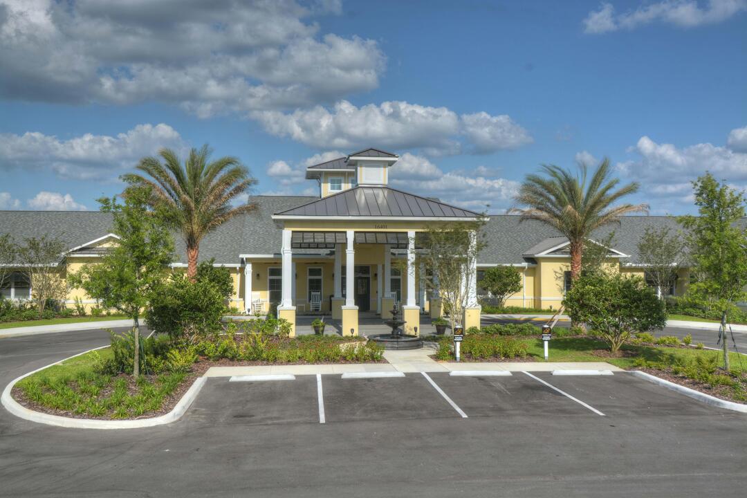 Benton House of Clermont's Photo
