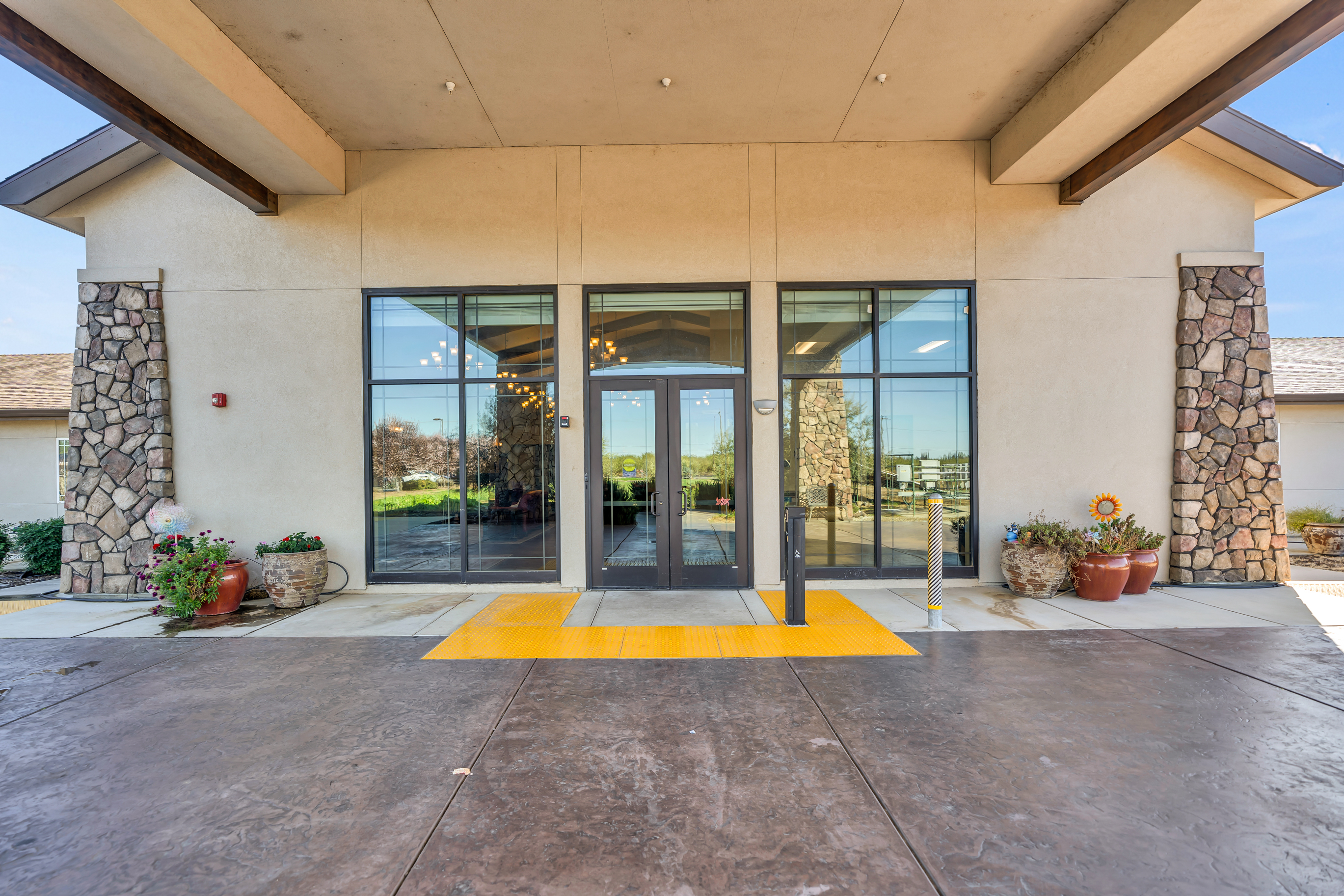 Photo gallery image - 4