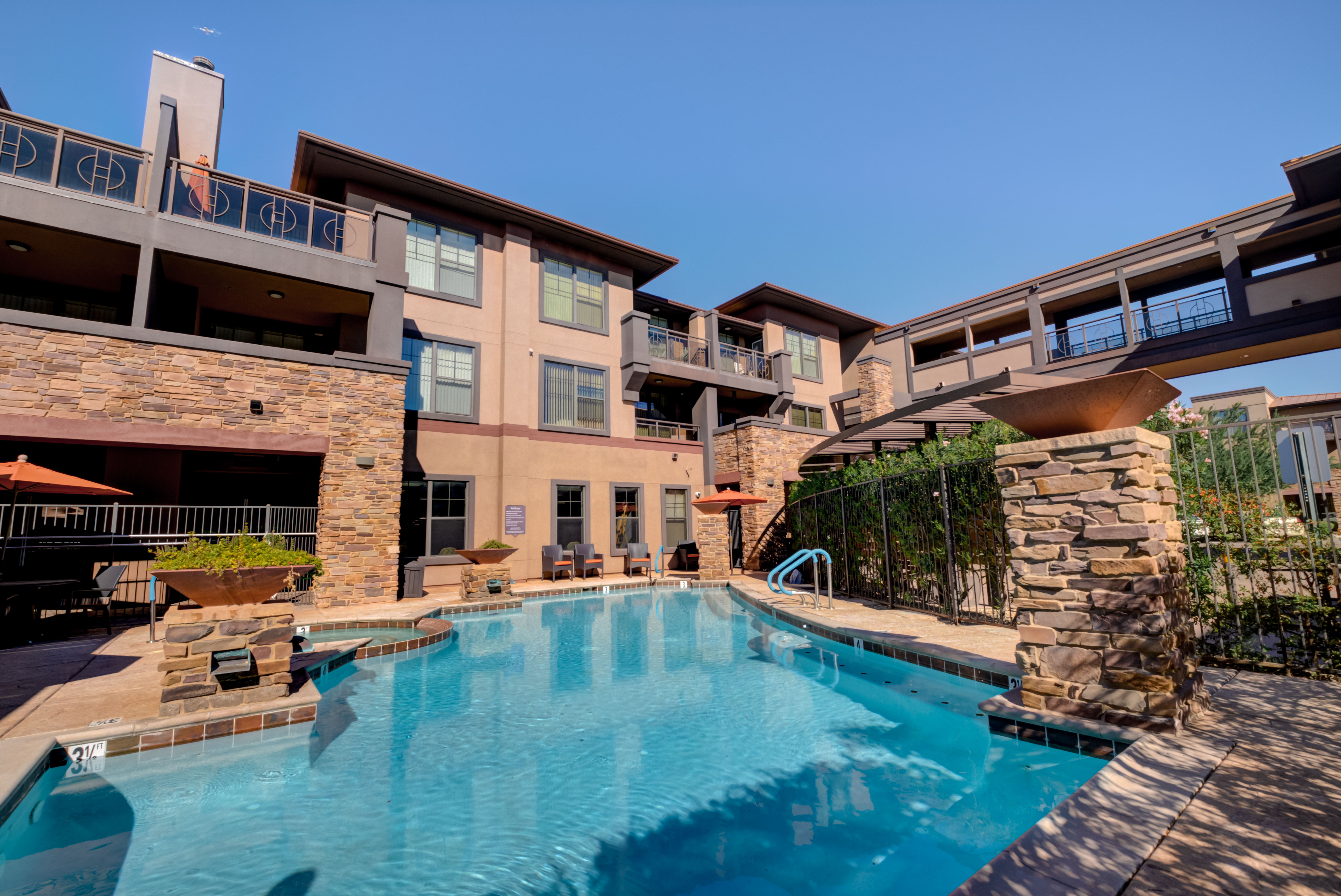 Photo gallery image - 3