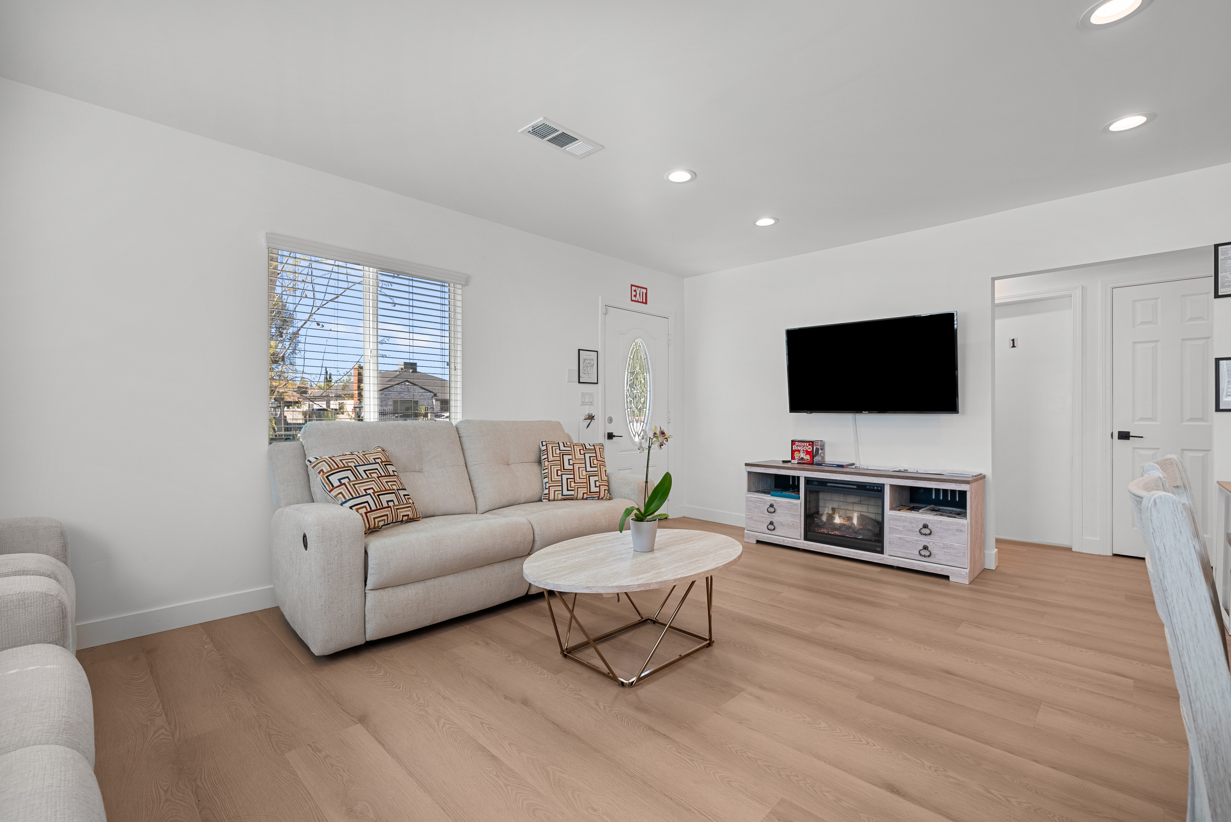 Photo gallery image - 4