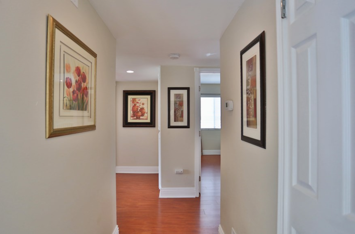 Photo gallery image - 3