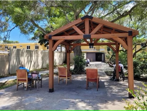 Photo gallery image - 4