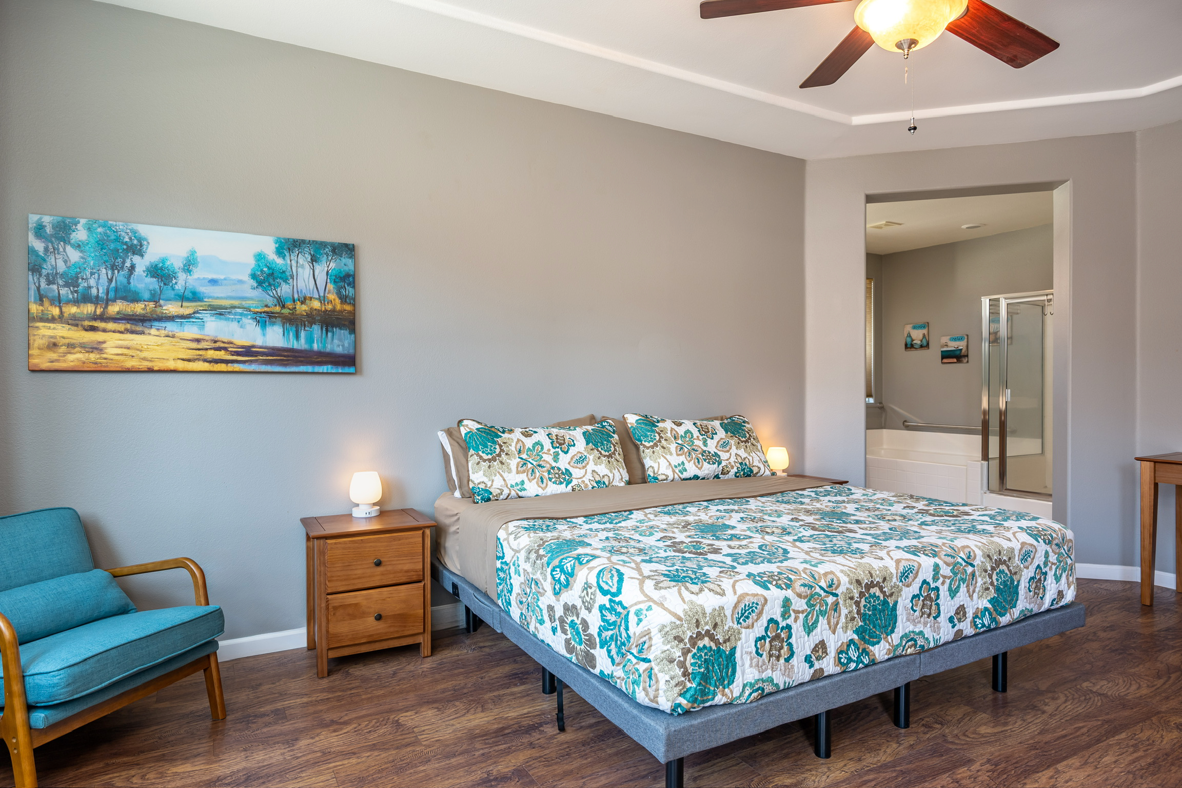 Photo gallery image - 3