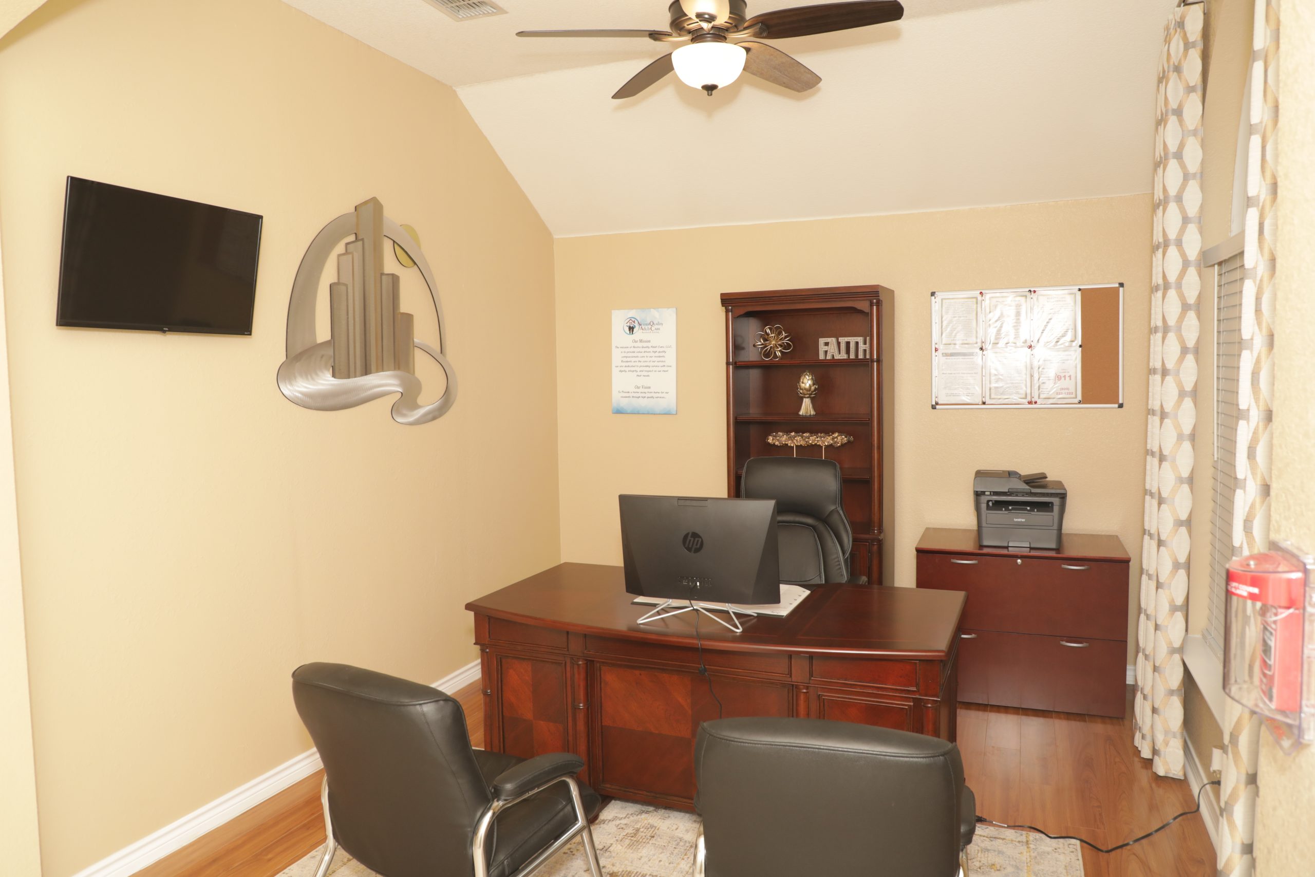 Photo gallery image - 3