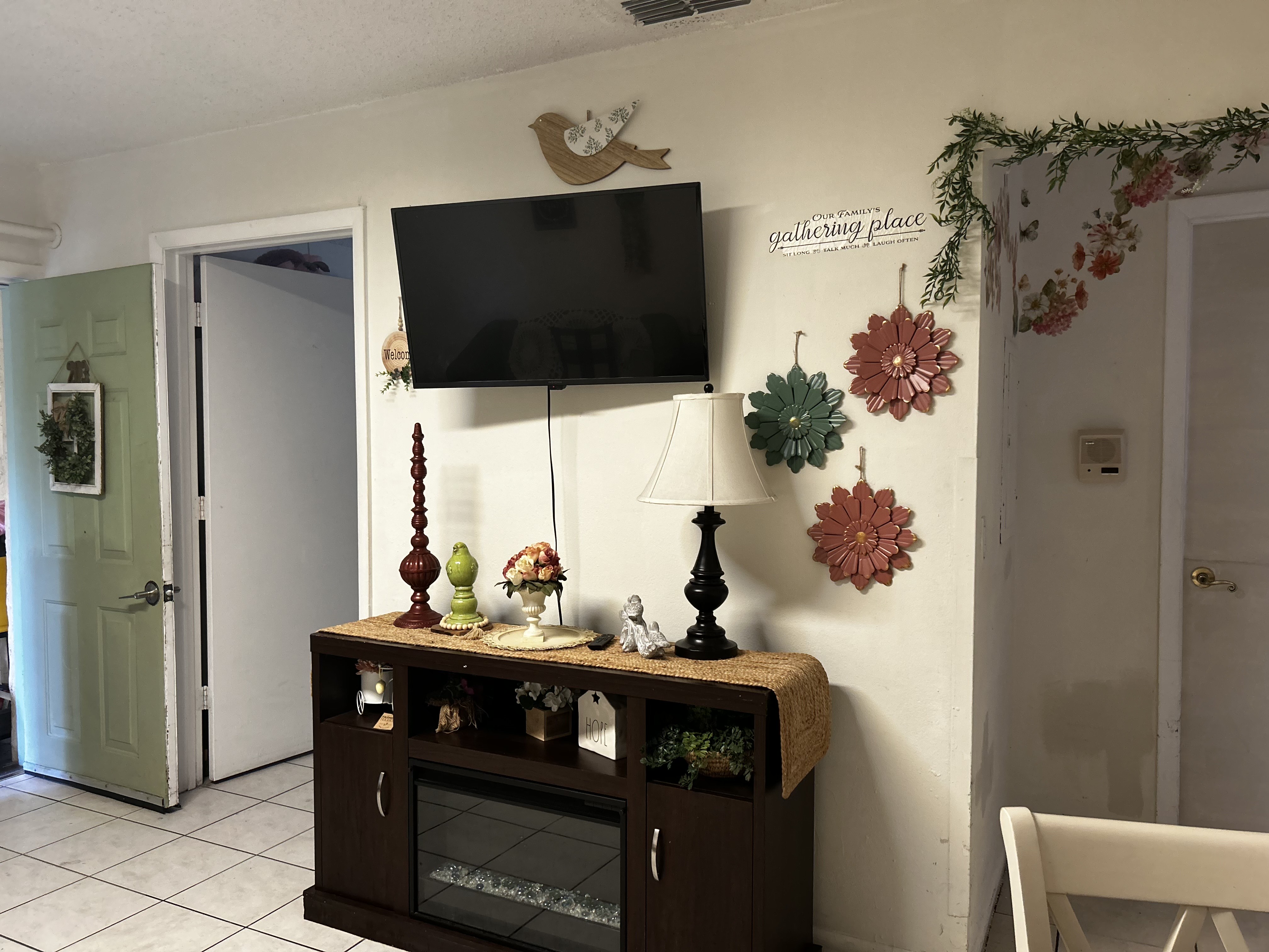 Photo gallery image - 1
