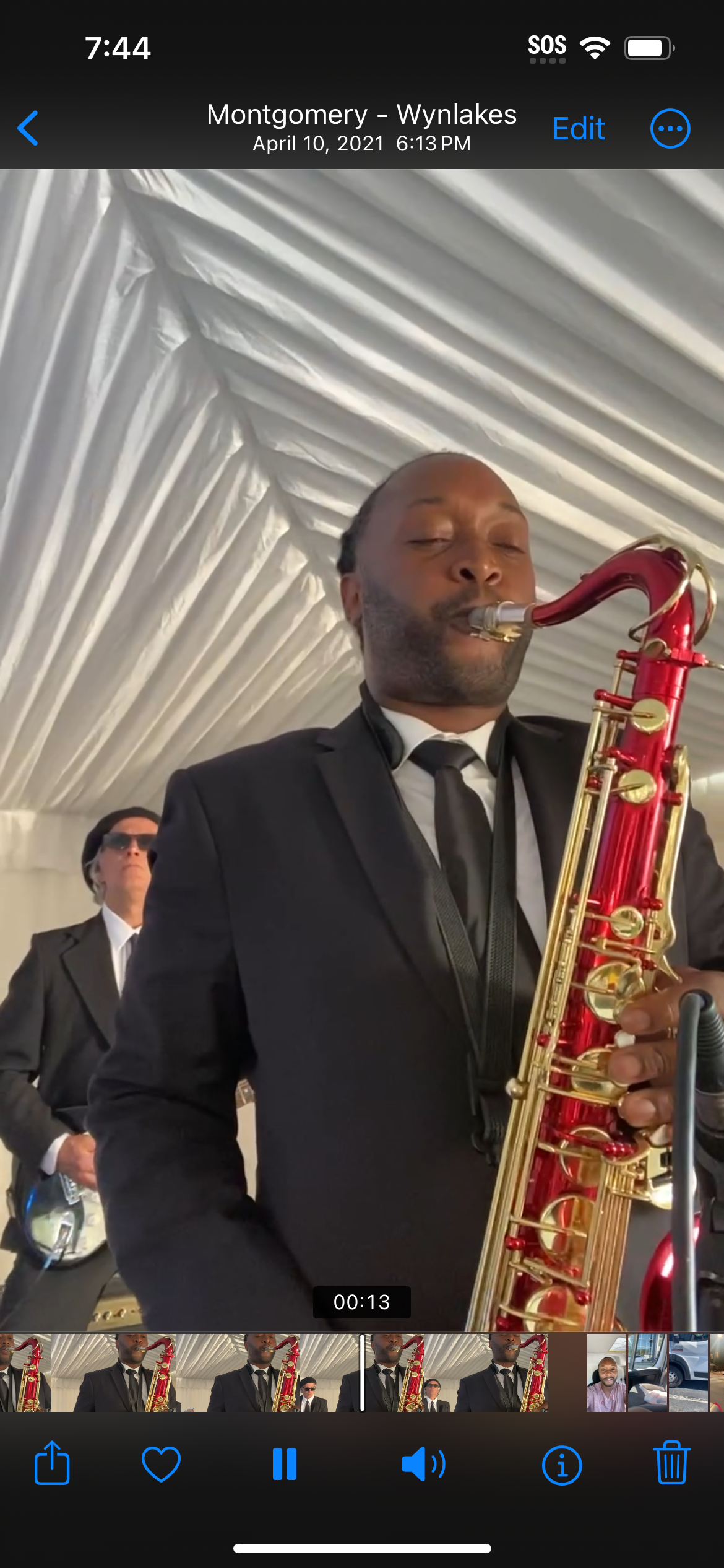 Photo gallery image - 3