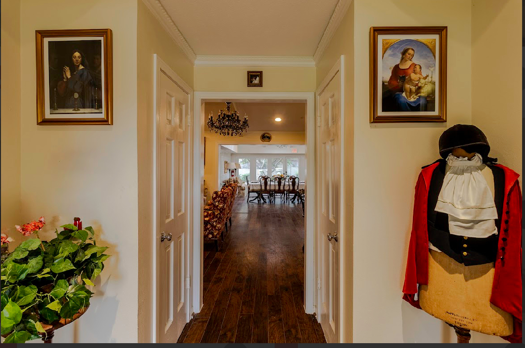 Photo gallery image - 4