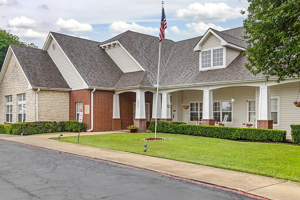 Sinceri Senior Living - Whitby Pointe's Photo