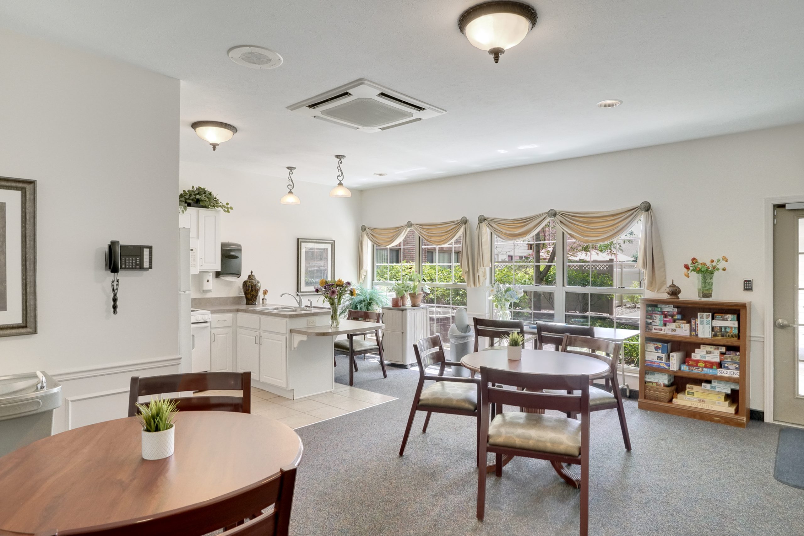 Photo gallery image - 4