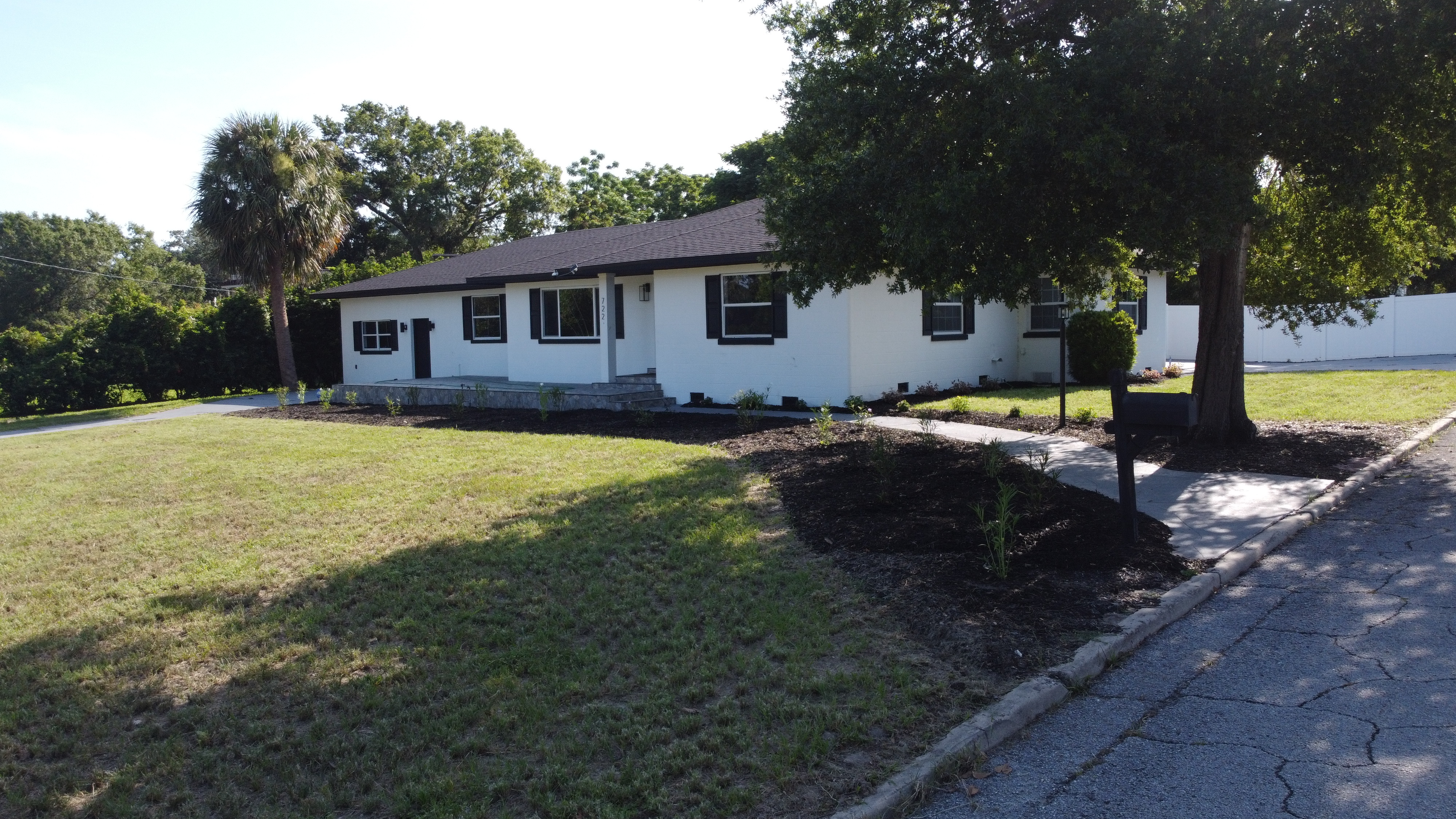 Photo gallery image - 3