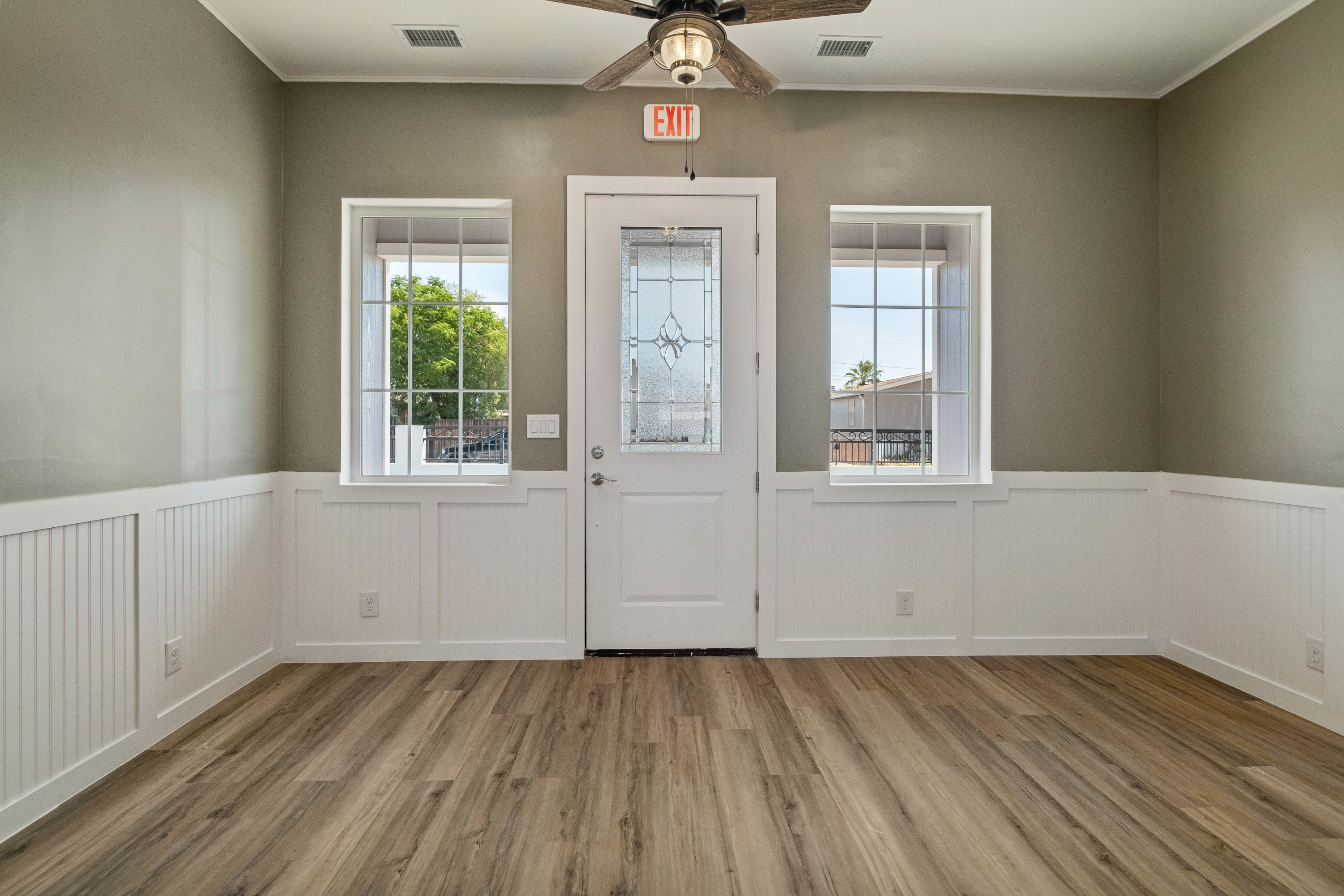 Photo gallery image - 3