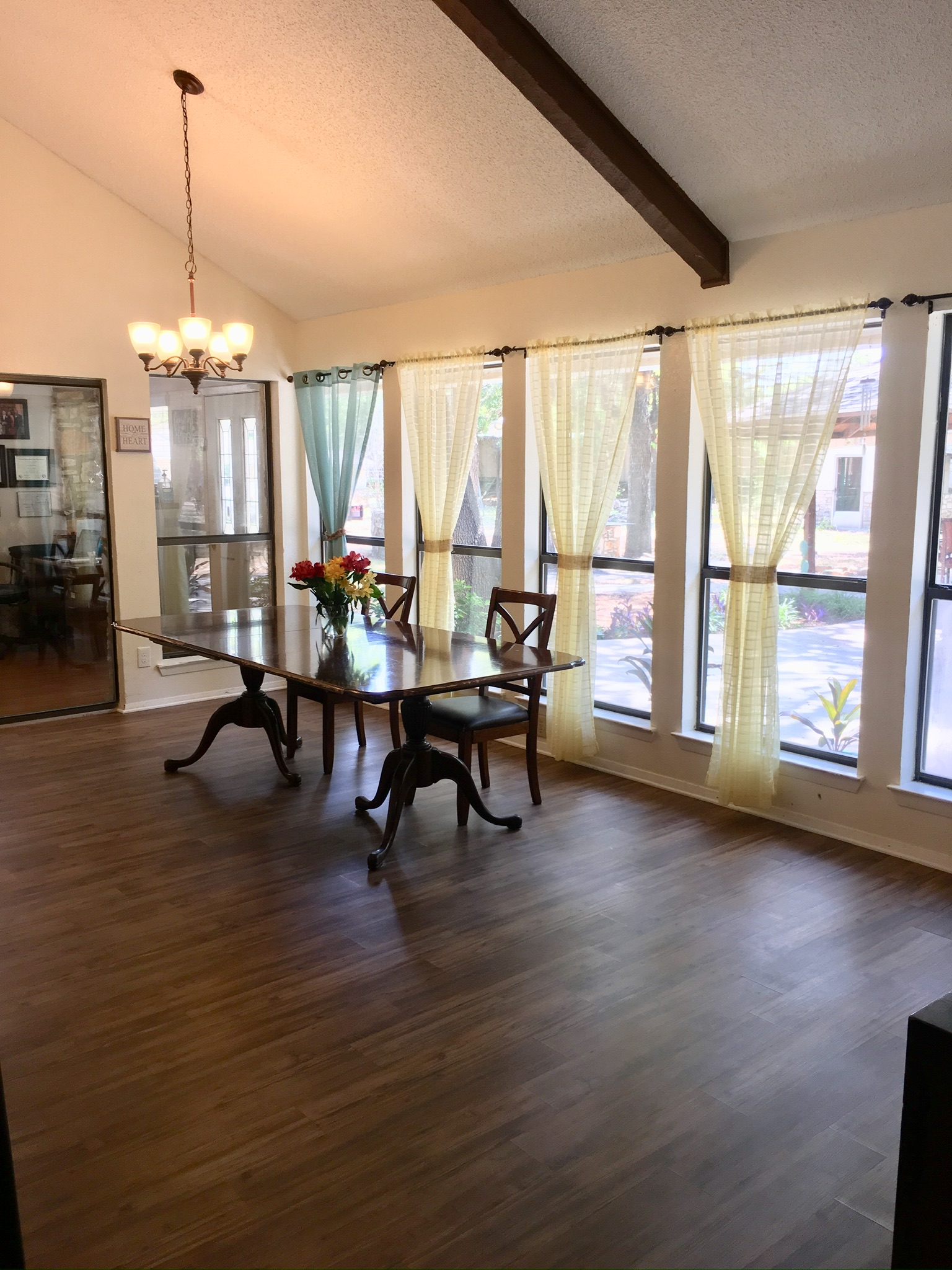 Photo gallery image - 4