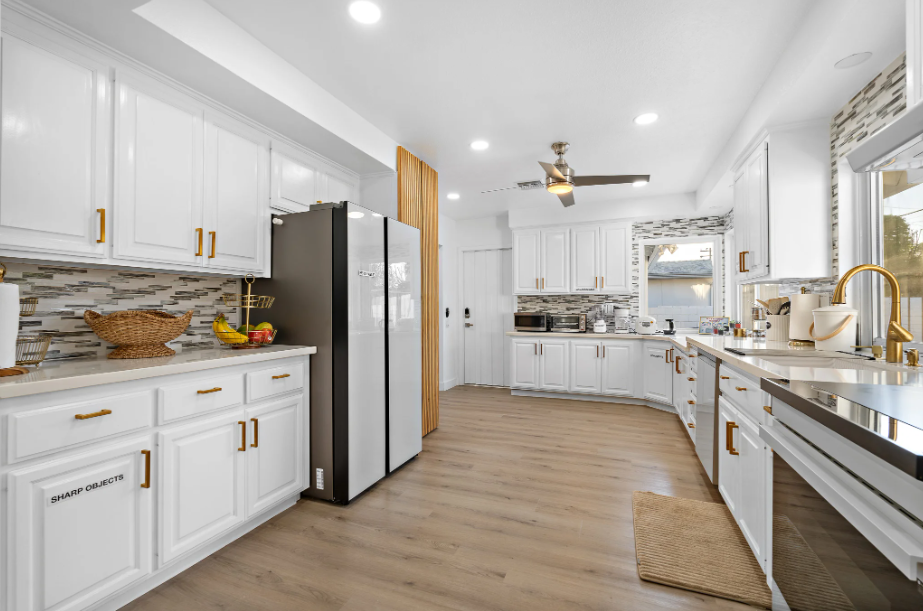 Photo gallery image - 3